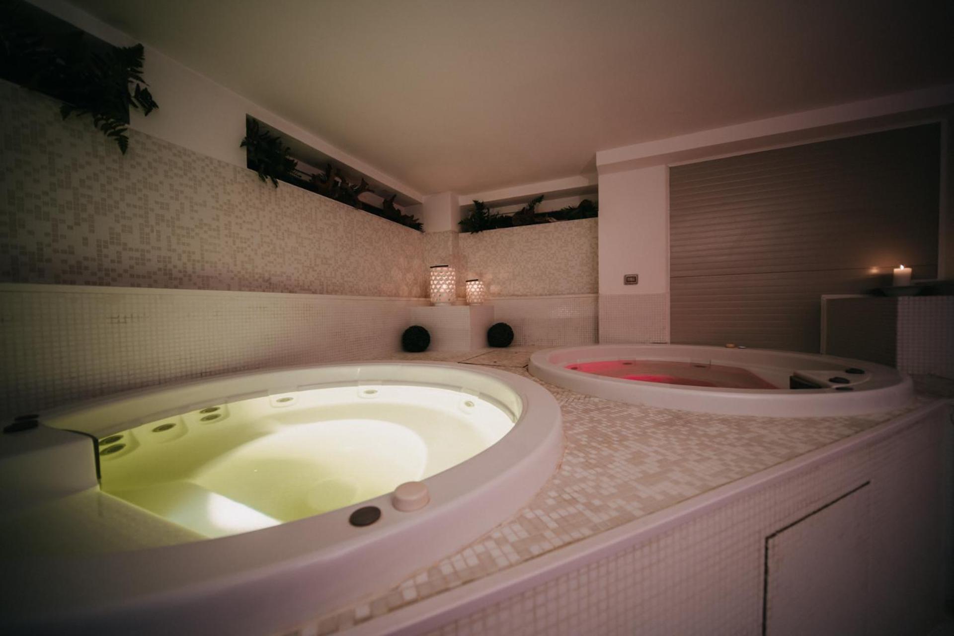 Hotel Lalla Beauty&Relax Cesenatico Eksteriør billede