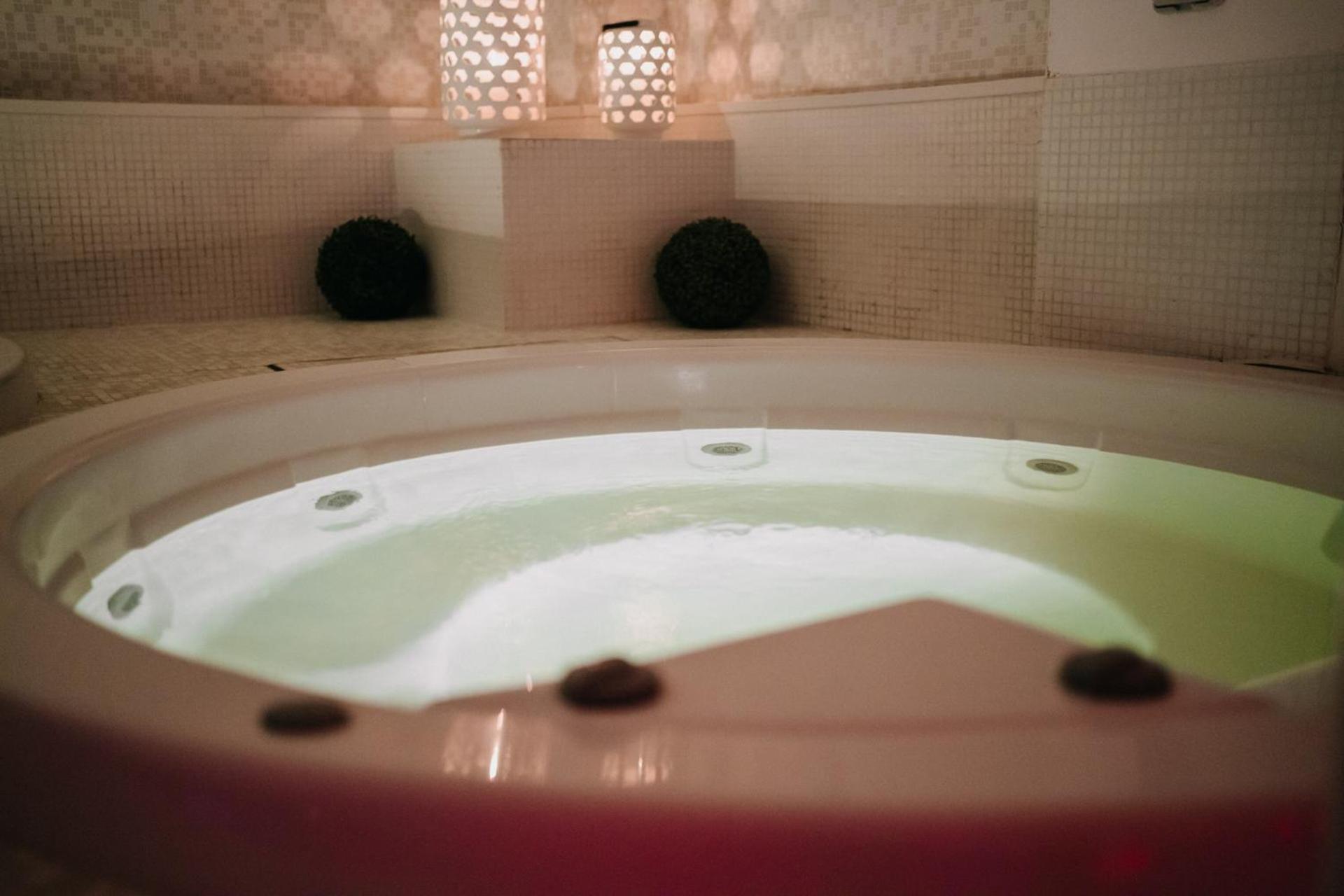 Hotel Lalla Beauty&Relax Cesenatico Eksteriør billede