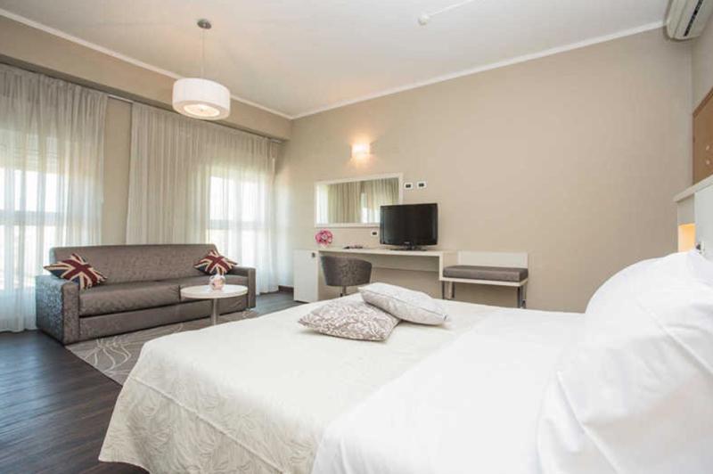 Hotel Lalla Beauty&Relax Cesenatico Eksteriør billede