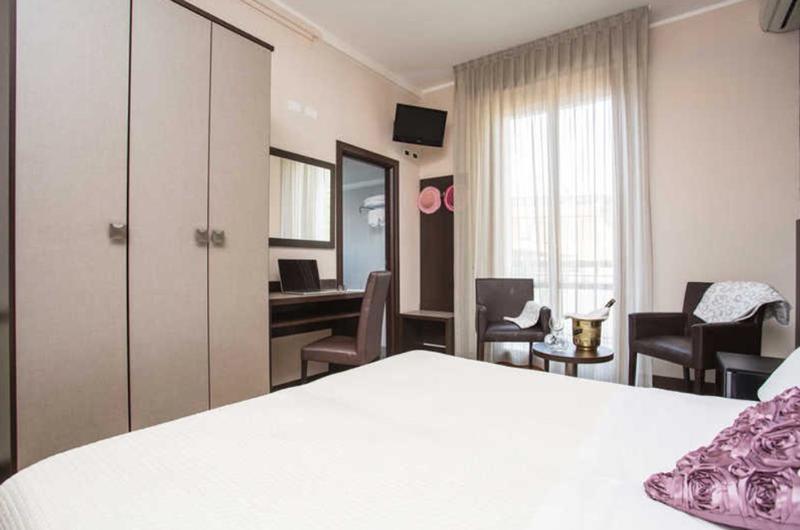 Hotel Lalla Beauty&Relax Cesenatico Eksteriør billede